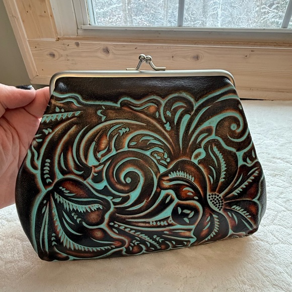 Patricia Nash Handbags - Patricia Nash Kisslock Wristlet, NWOT, Turquoise and Brown Embossed